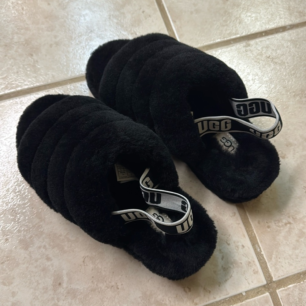 UGG black fluffy slippers